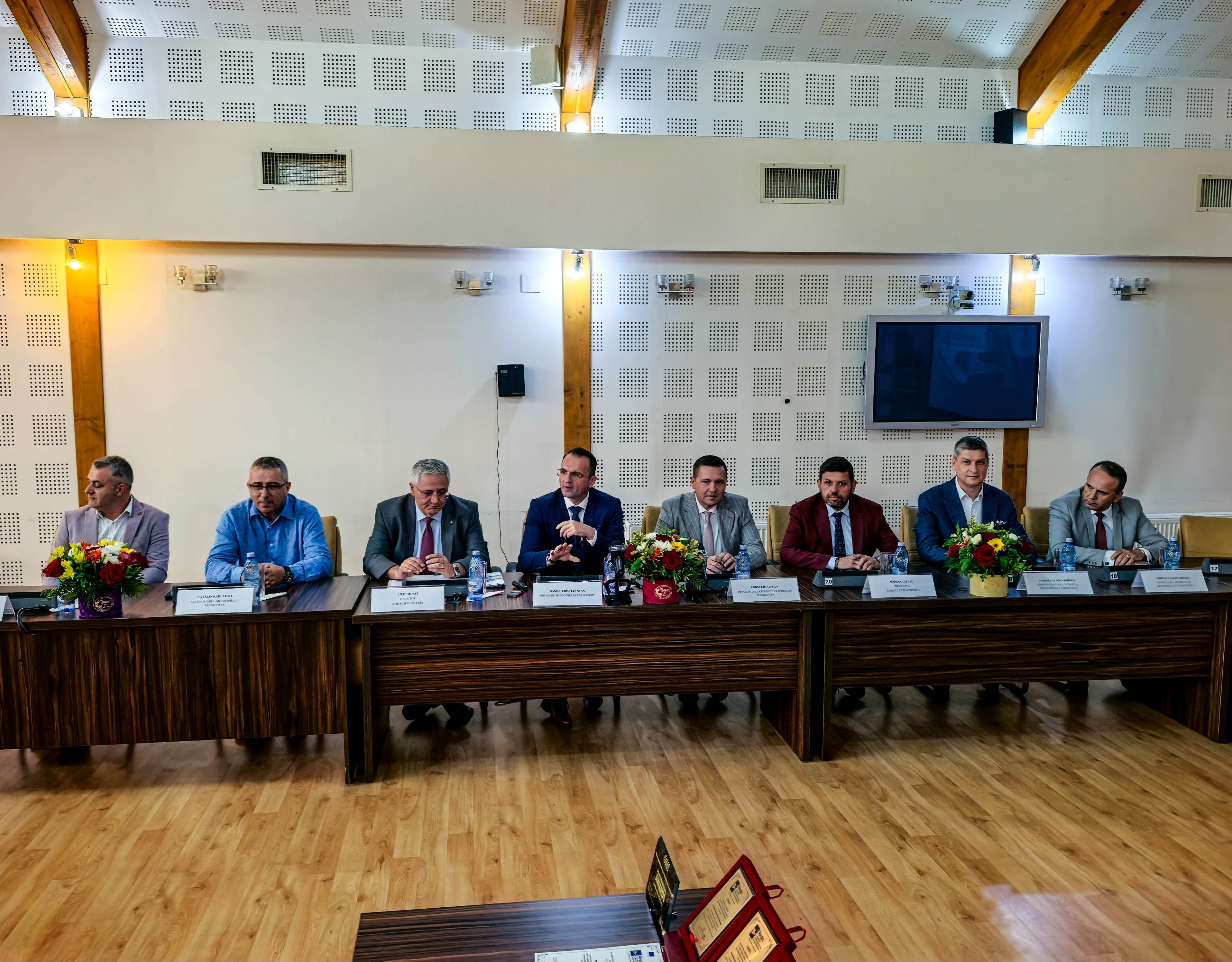 Viitorul învățământului liceal începe la Târgoviște: REGIO, sprijină educația